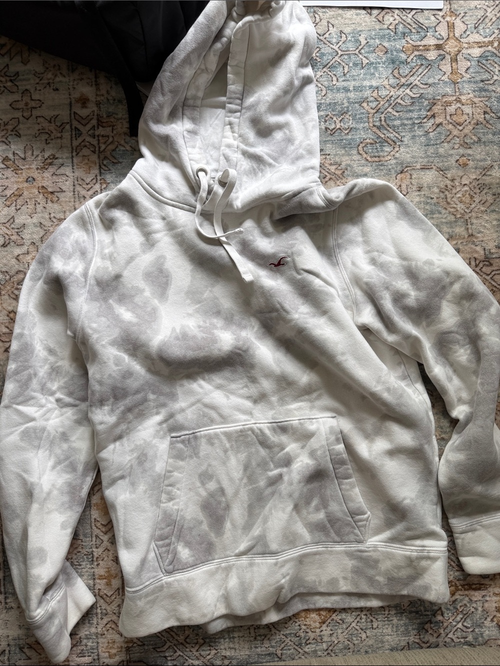 Hollister Men's White & Light Gray Camouflage Pullover Hoodie